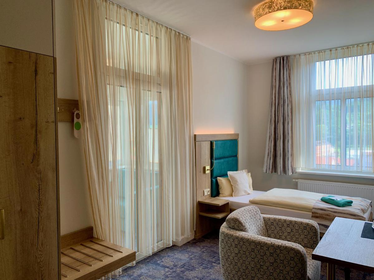 Villa Frieden Hotel & Seminarhaus Bad Blankenburg Room photo