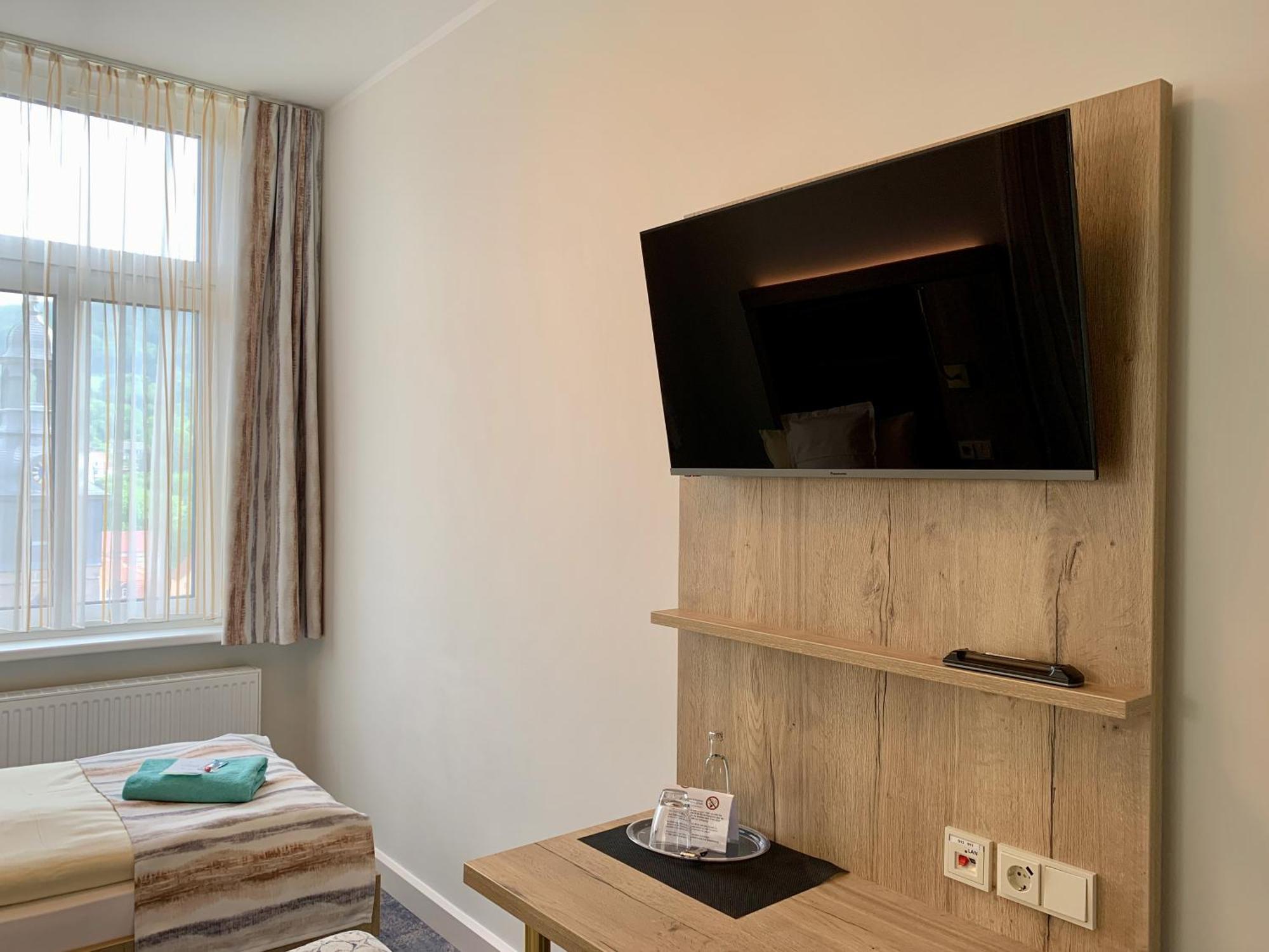 Villa Frieden Hotel & Seminarhaus Bad Blankenburg Room photo